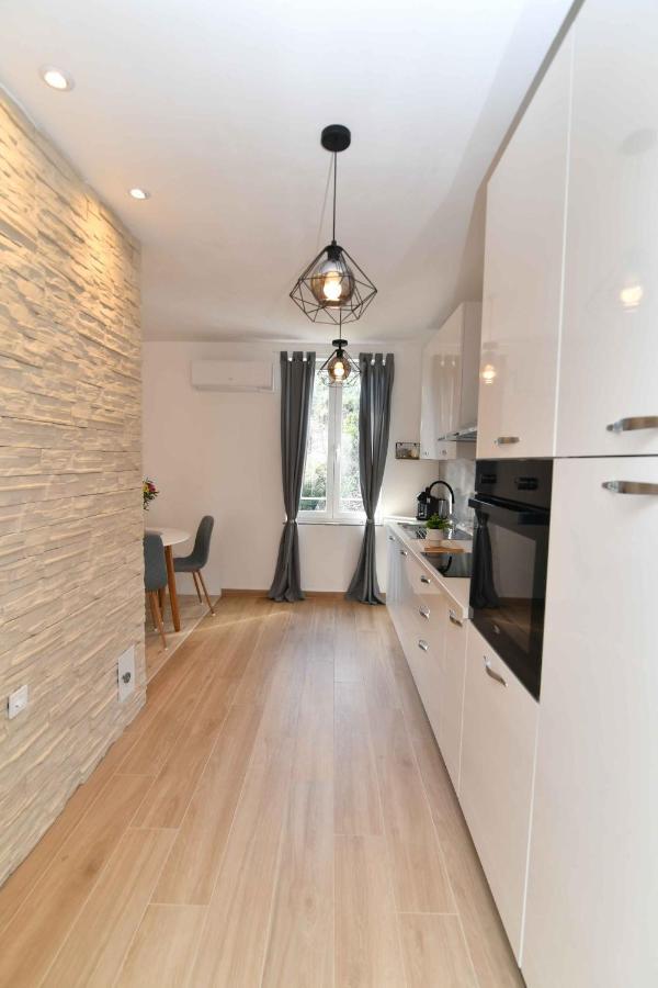 Apartman Leona Lovran Exterior foto