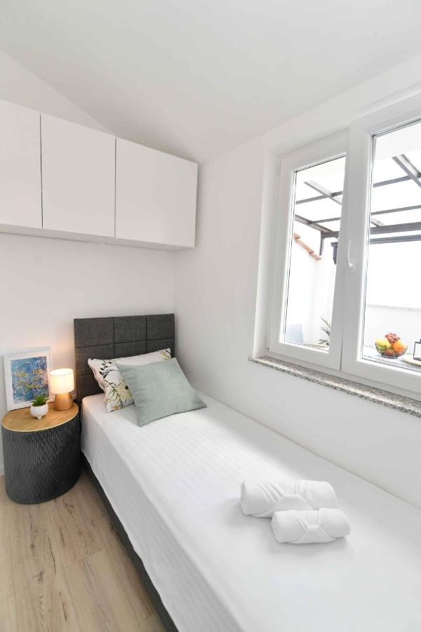 Apartman Leona Lovran Exterior foto
